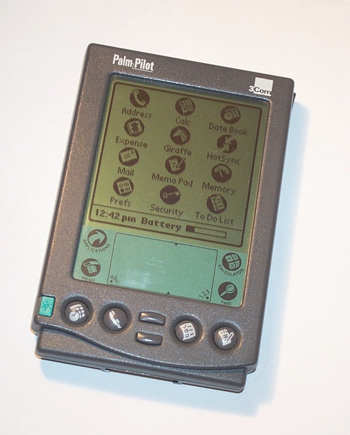 duffieHif-you-were-a-business-person-in-the-late-90s-chances-are-you-had-a-palmpilot-to-make-appointments-store-contacts-and-send-messages