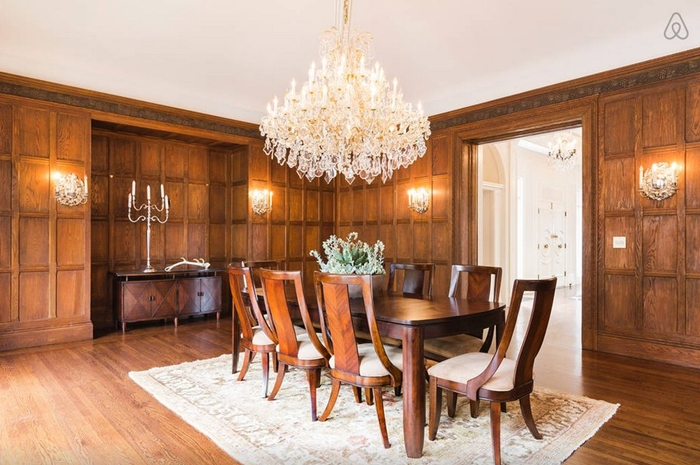 this-is-the-mansions-main-dining-room-its-like-something-out-of-downton-abbey