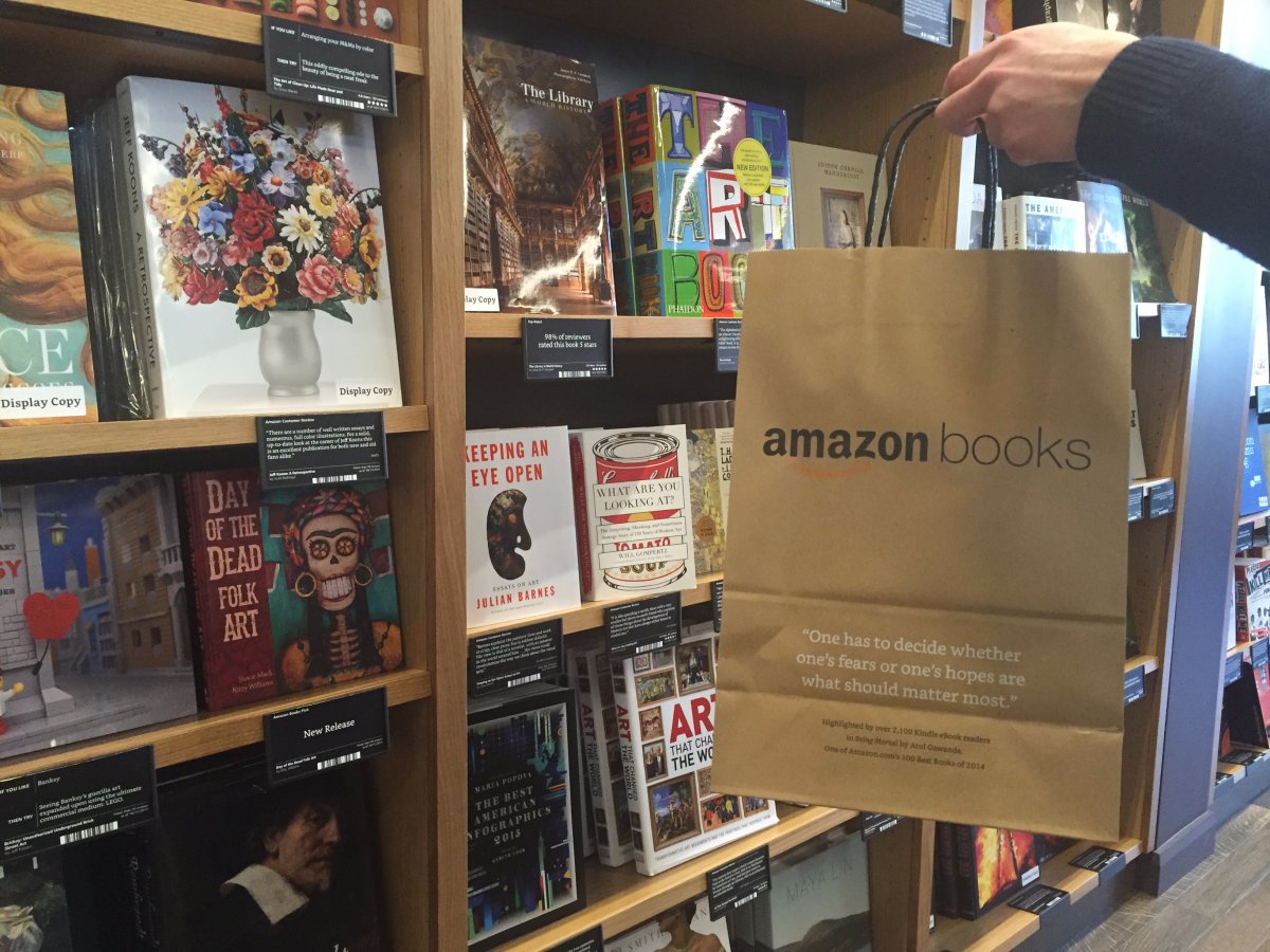 5-amazon-opens-its-first-ever-physical-bookstore