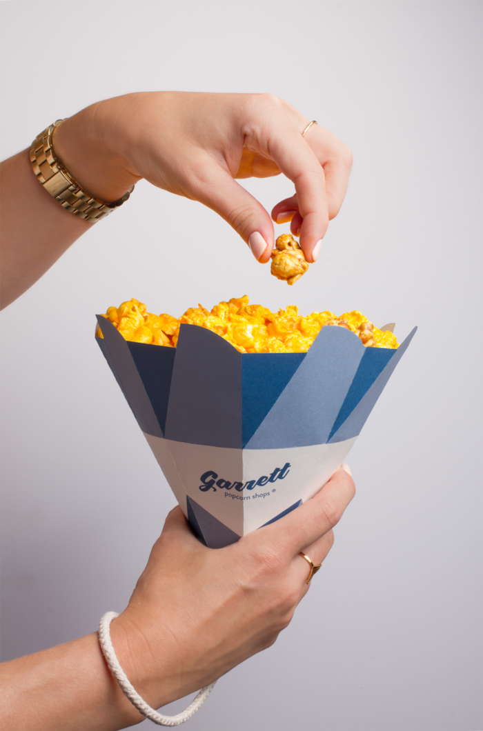 garrett-popcorn-shops-cones-4