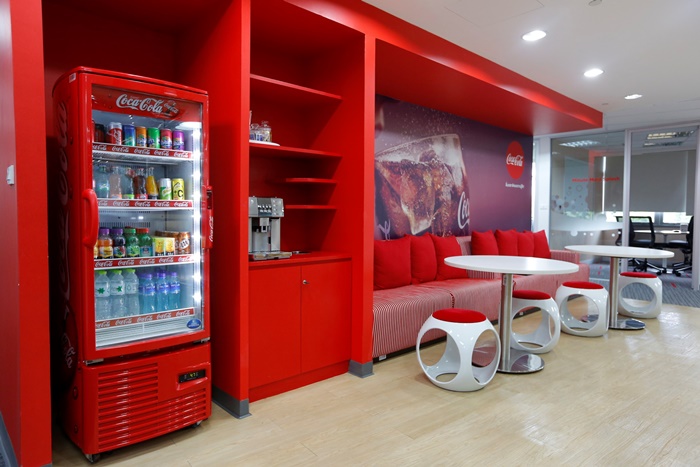 Coke Office4