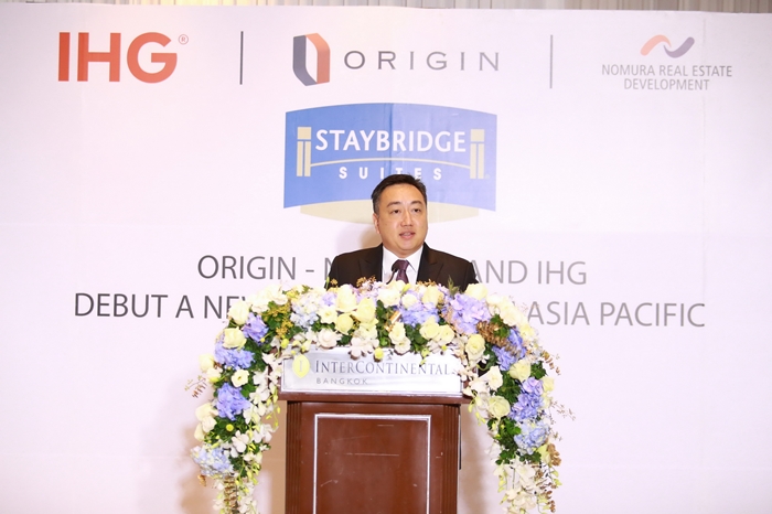 นายคลาเรนซ์ แทน (Clarence Tan) Chief Operating Officer, South East Asia & Korea, Intercontinental Hotels Group (IHG)