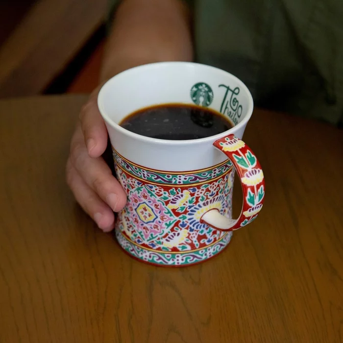 สตาร์บัคส์ เบญจรงค์ 2