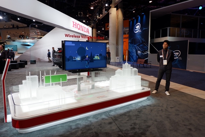 CES 2019 - Wireless Vehicle-to-Grid