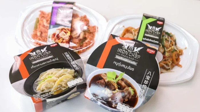 iron-chef-thailand-menu-in-seven-eleven-shop 01