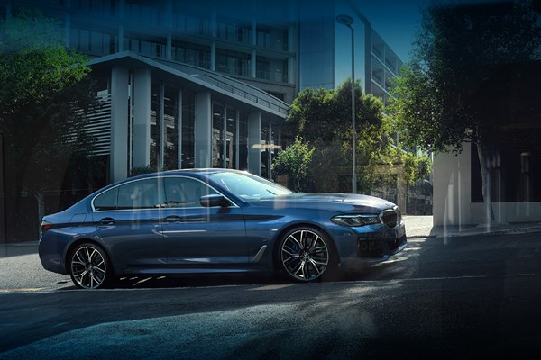 มิลเลนเนียม ออโต้ เดินเกมรุกฉับไว ประเดิมศักราชใหม่ ให้ลูกค้าได้ทดลองขับ The New BMW 5 Series ในวันที่ 22-24 มกราคม ที่โชว์รูมทุกสาขา