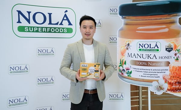 NOLA ส่งโปรดักส์ใหม่ ‘โนล่า มานูก้า ฮันนี่ (MGO400+)’ เครื่องดื่มเพื่อสุขภาพ ลุยตลาดซุปเปอร์ฟู้ดส์..เทรนด์อาหารมาแรงแห่งปี