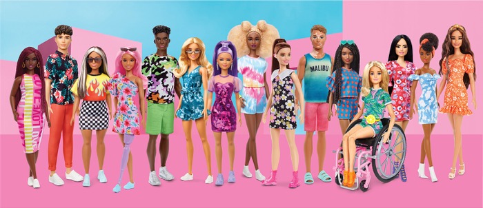 Barbie Fashionistas 2022